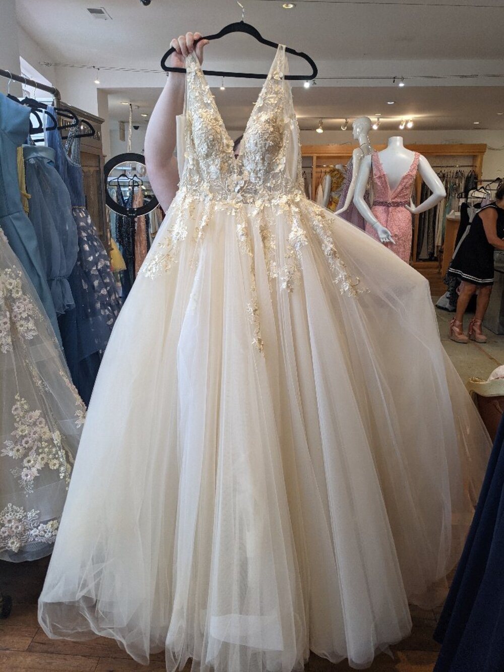 Jovani Ivory Floral Ball Gown Wedding Dress Size 20 | Worn Once